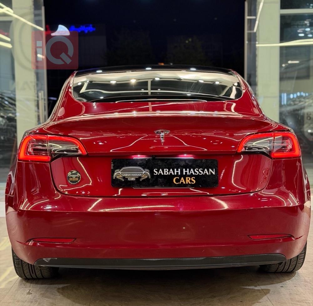 تسلا موديل 3